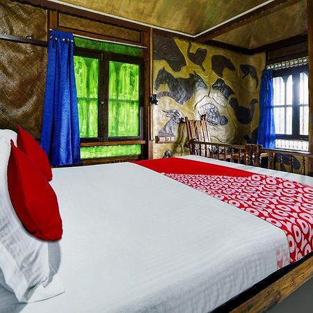 Oyo Flagship Meadow View Inn Теккади Экстерьер фото
