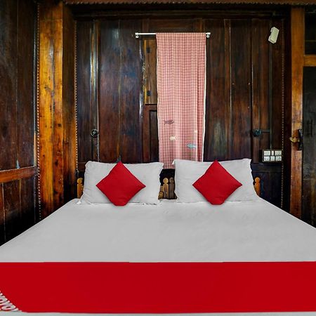 Oyo Flagship Meadow View Inn Теккади Экстерьер фото